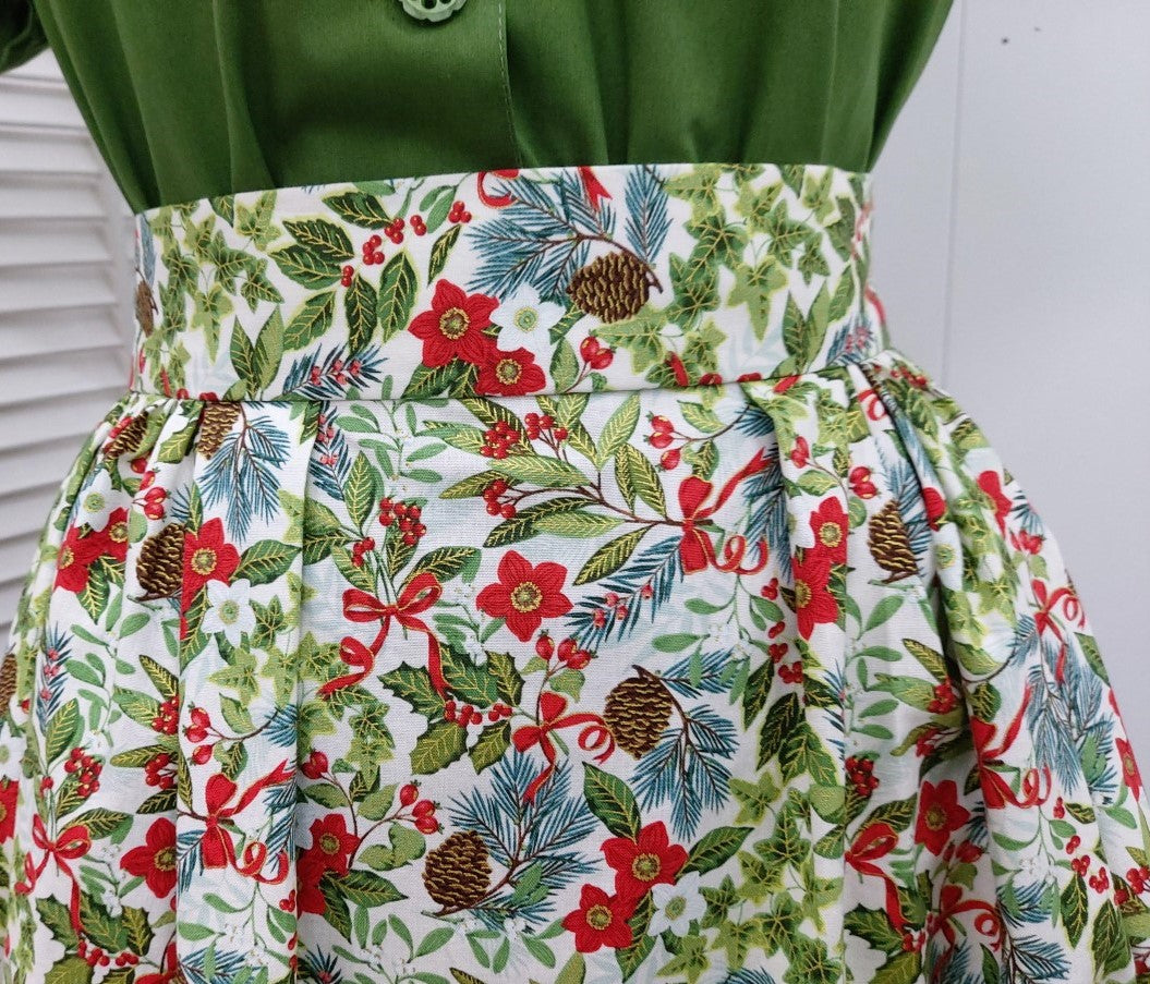 It's So You!-Christmas Print Cotton Skirt - Pinecone Floral
