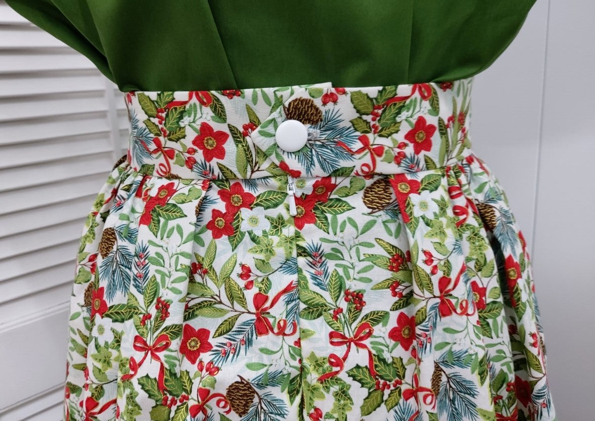 It's So You!-Christmas Print Cotton Skirt - Pinecone Floral