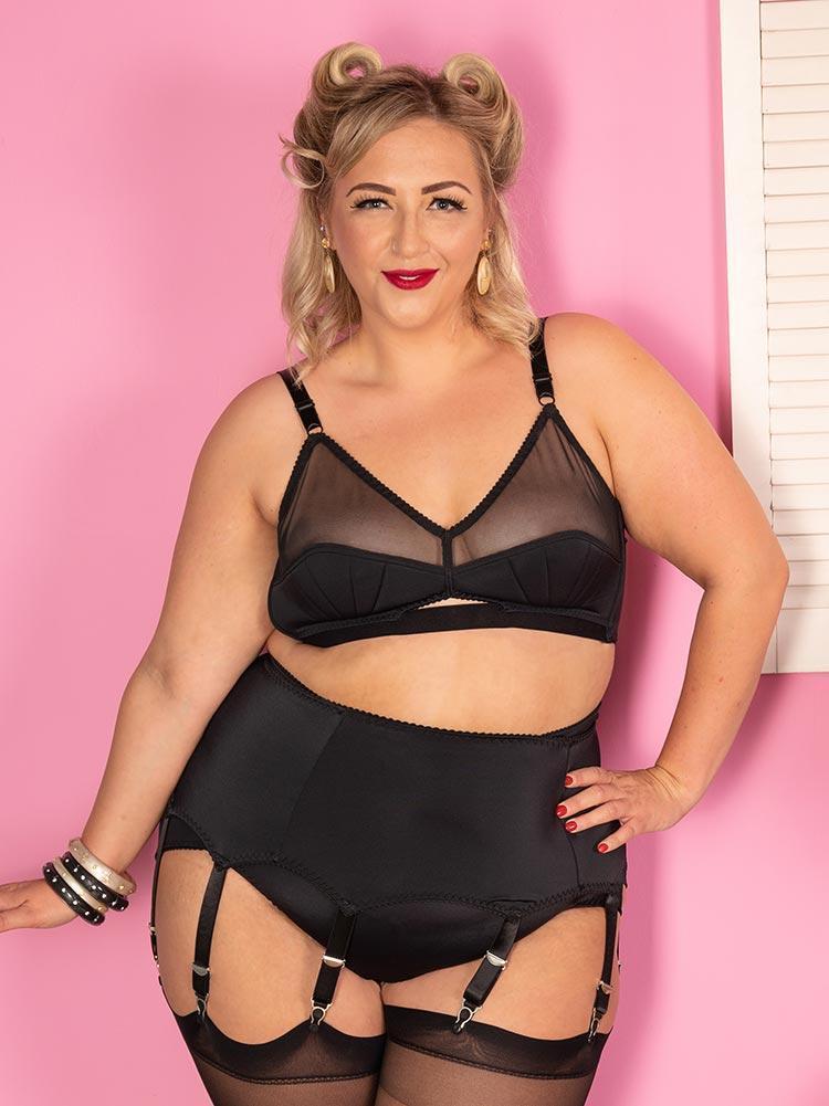 What Katie Did - Black 8 Strap Suspender Belt