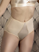 Load image into Gallery viewer, Peach High Waist Knickers What Katie Did
