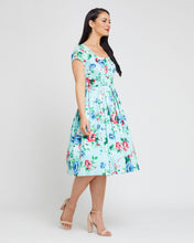 Load image into Gallery viewer, Garden Floral Dress Retrospec&#39;d
