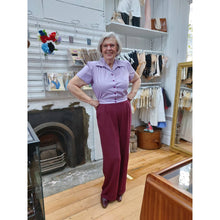 Load image into Gallery viewer, Freddie&#39;s of Pinewood 1940&#39;s Style Lilac Work Blouse
