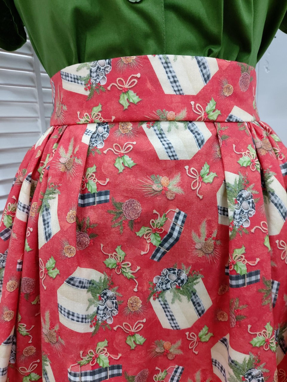 Christmas Print Skirt - Holiday Presents in Red